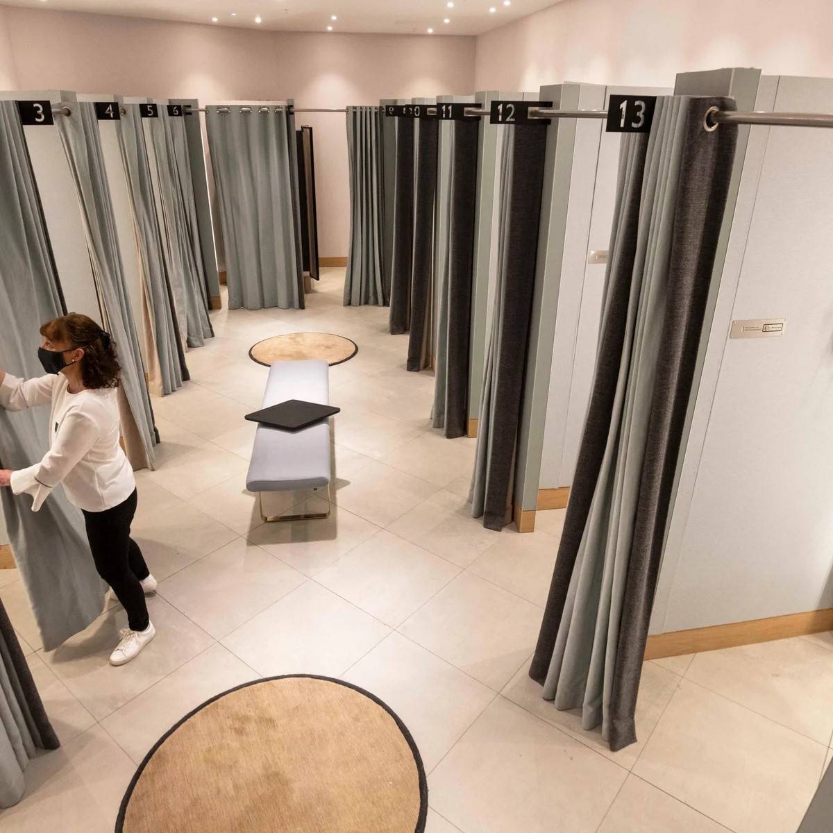 Traditional fitting room in-store&nbsp;